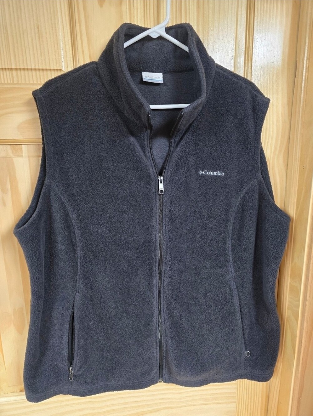 Columbia Women’s Charcoal Black Fleece Vest with Zip Pockets